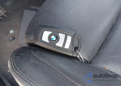 2013 BMW 750Li из США, поврежденный, VIN WBAYE8C50DD133041